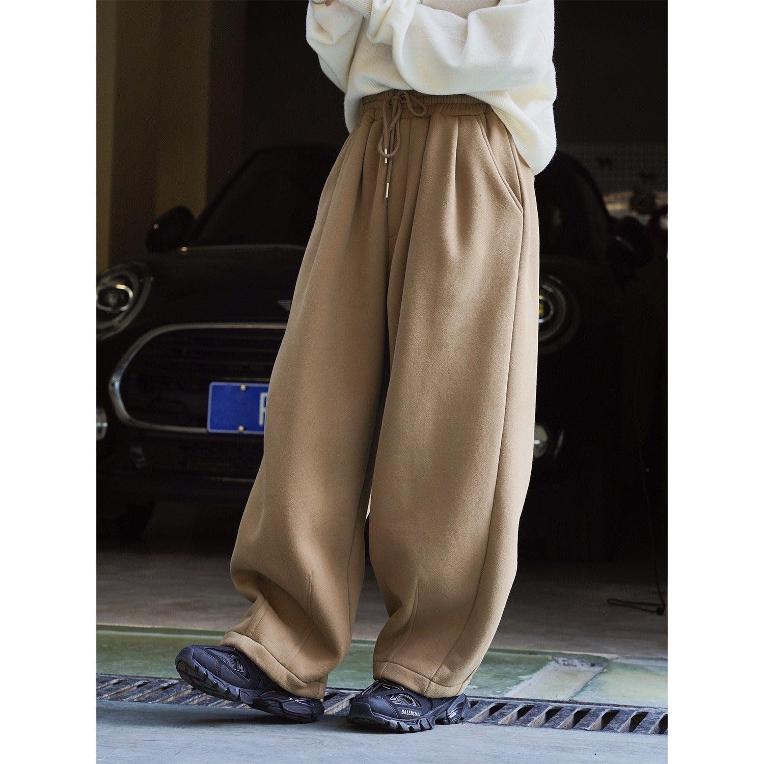 Women's Oversized Hooded Jacket with Zip and Teddy Lining Chichicherry