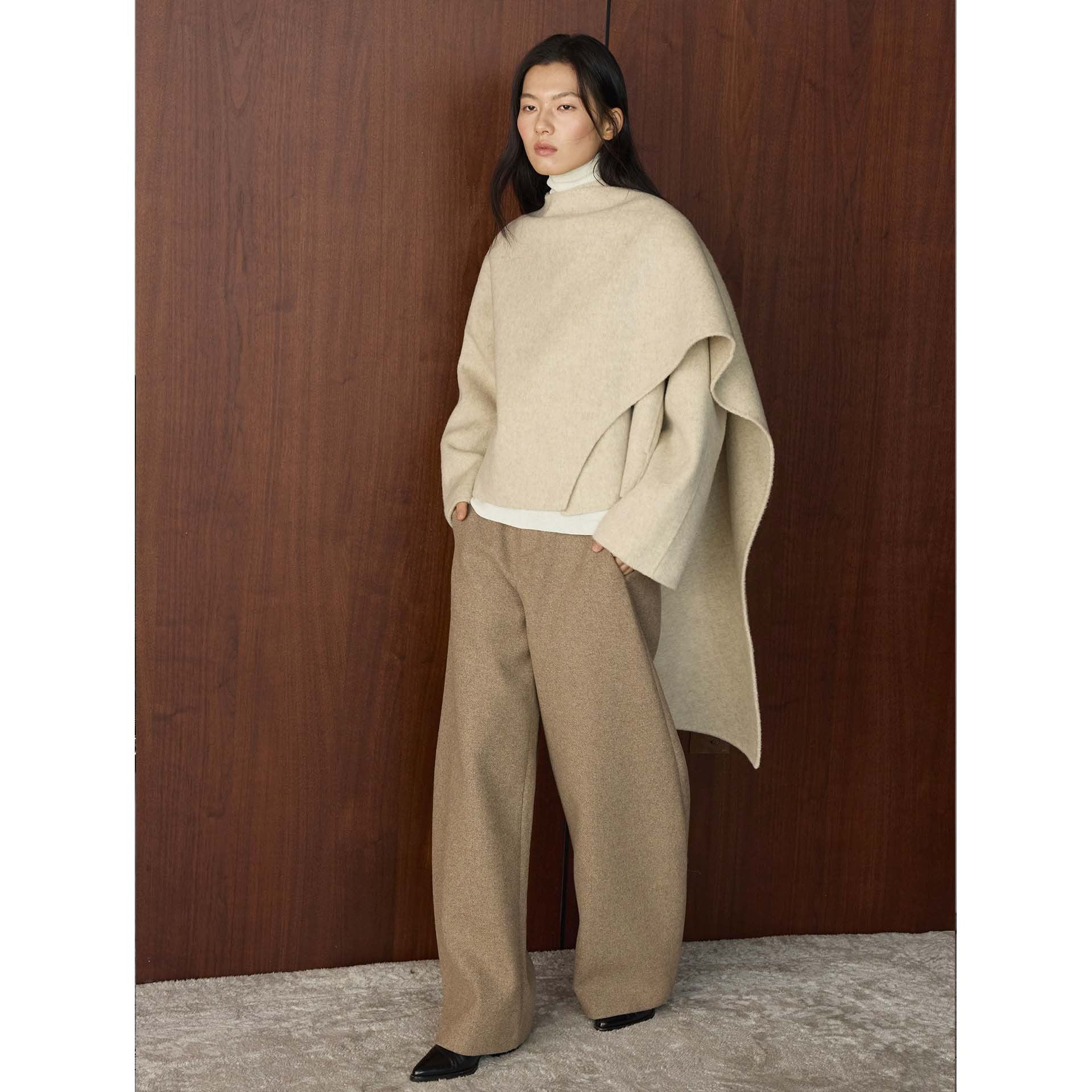Women's Cape Coat with Asymmetrical Overlay and Wool Blend Chichicherry