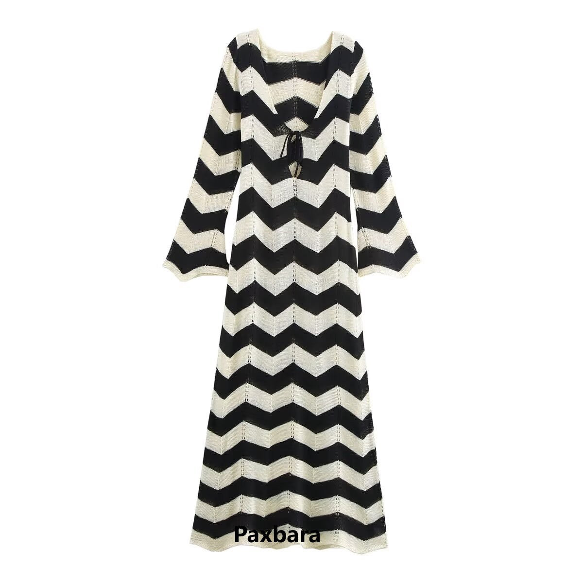 Women's knit maxi dress with zigzag pattern, v-back and trumpet sleeves Chichicherry