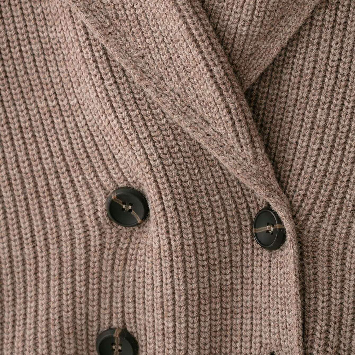 Women's Short Cut Chunky Knit Cardigan with Shawl Collar and Double-Breasted Button Placket Chichicherry