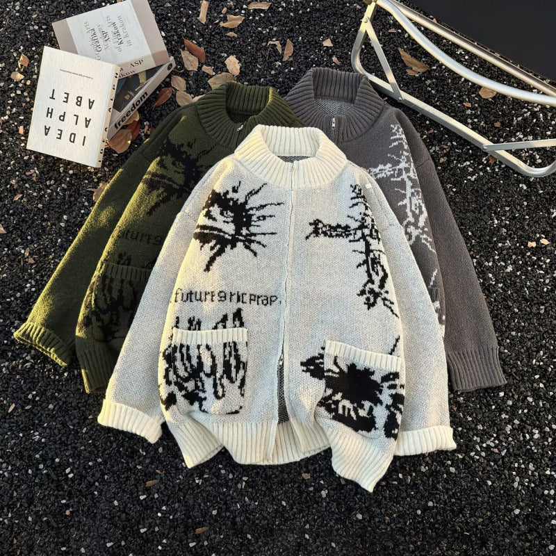 Unisex Grobgestrickte Zip‑Strickjacke mit hohem Rippenkragen, Jacquardmuster und aufgesetzten Taschen Chichicherry