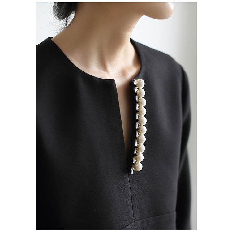 Women's Elegant Blouse with Pearl Details Chichicherry