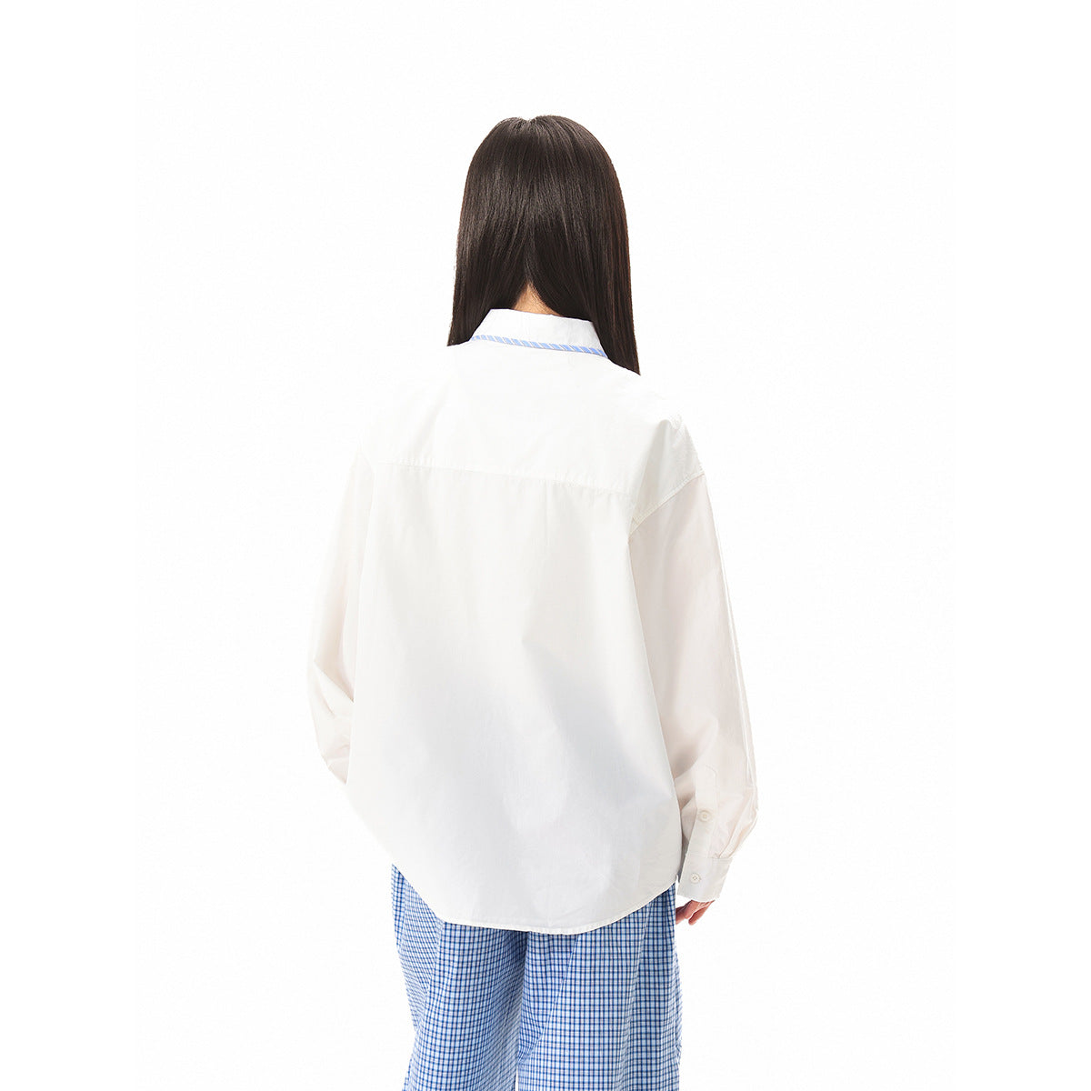 Women's oversized shirt blouse with contrasting collar piping and chest pocket Chichicherry