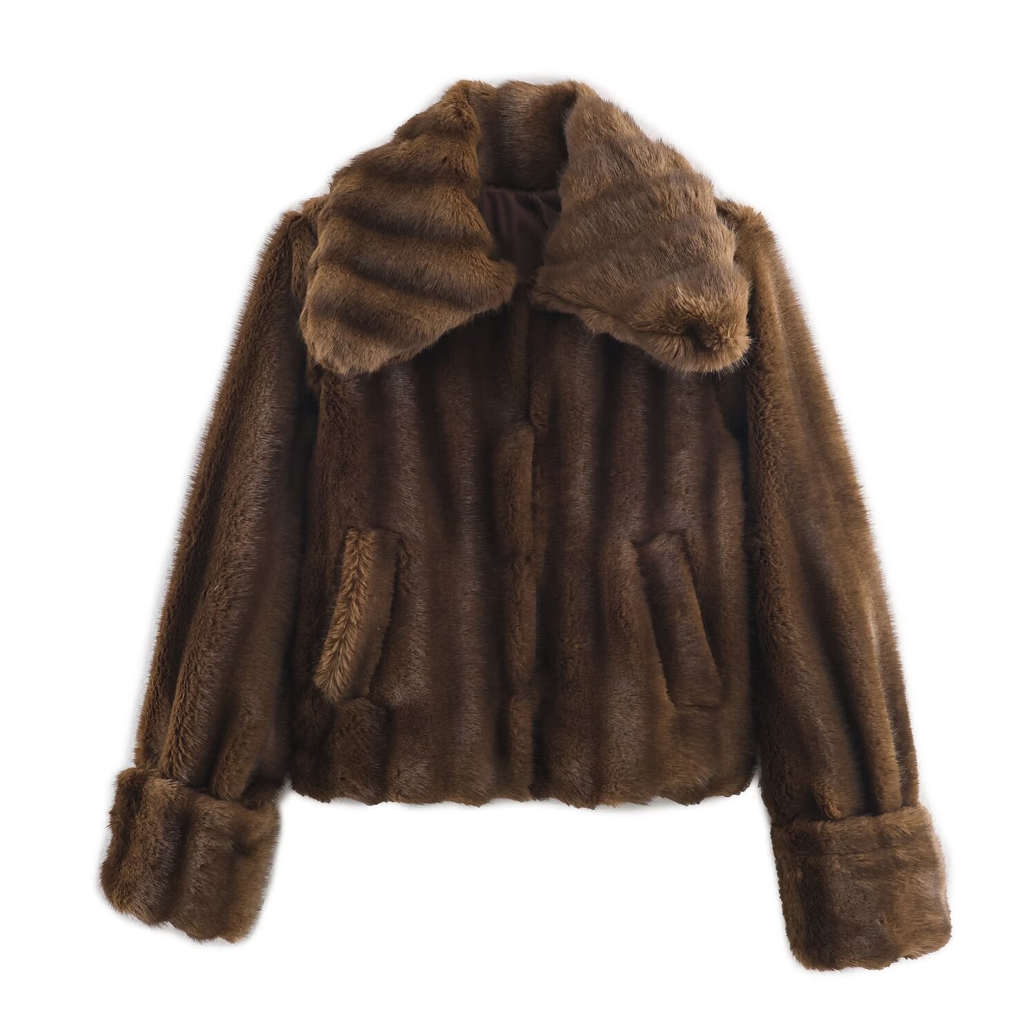 Women’s short jacket made of faux fur with a large shawl collar and turn-up sleeves Chichicherry