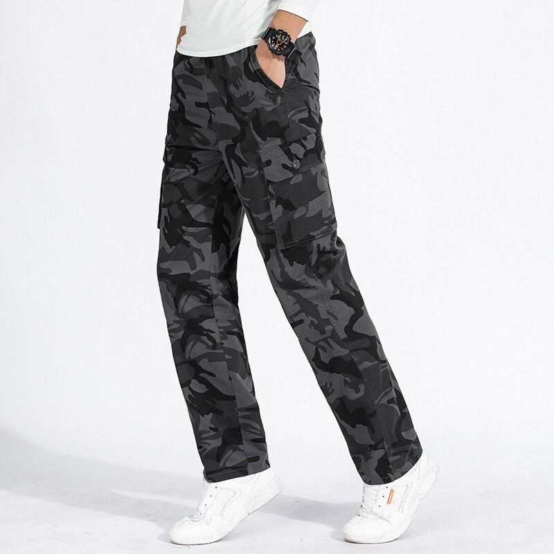 Men's Camouflage Cargo Pants in Army Style with Straight Cut, Multiple Pockets & Durable Seams Chichicherry