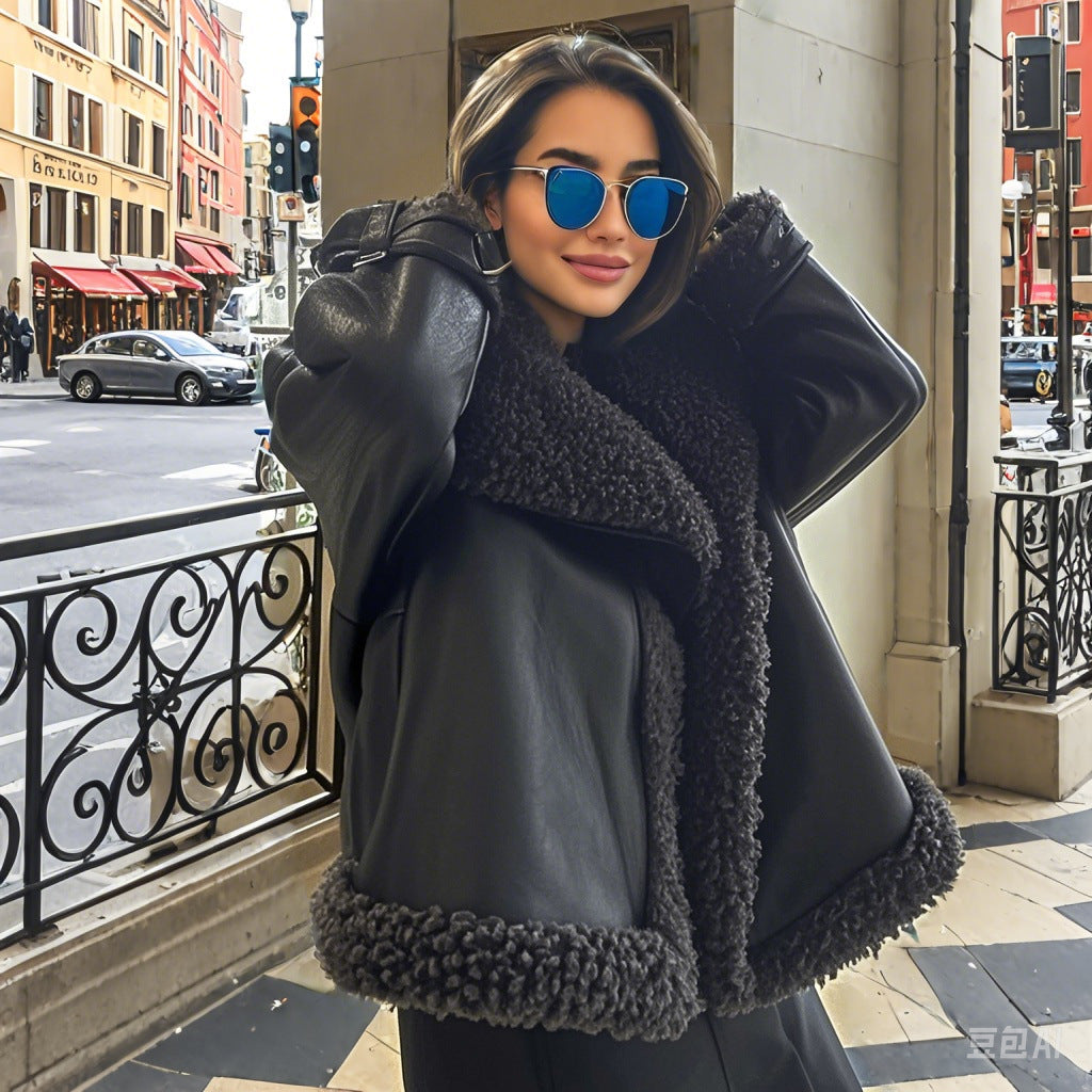 Women’s short-cut aviator leather jacket with teddy lining, large collar, and oversized silhouette Chichicherry