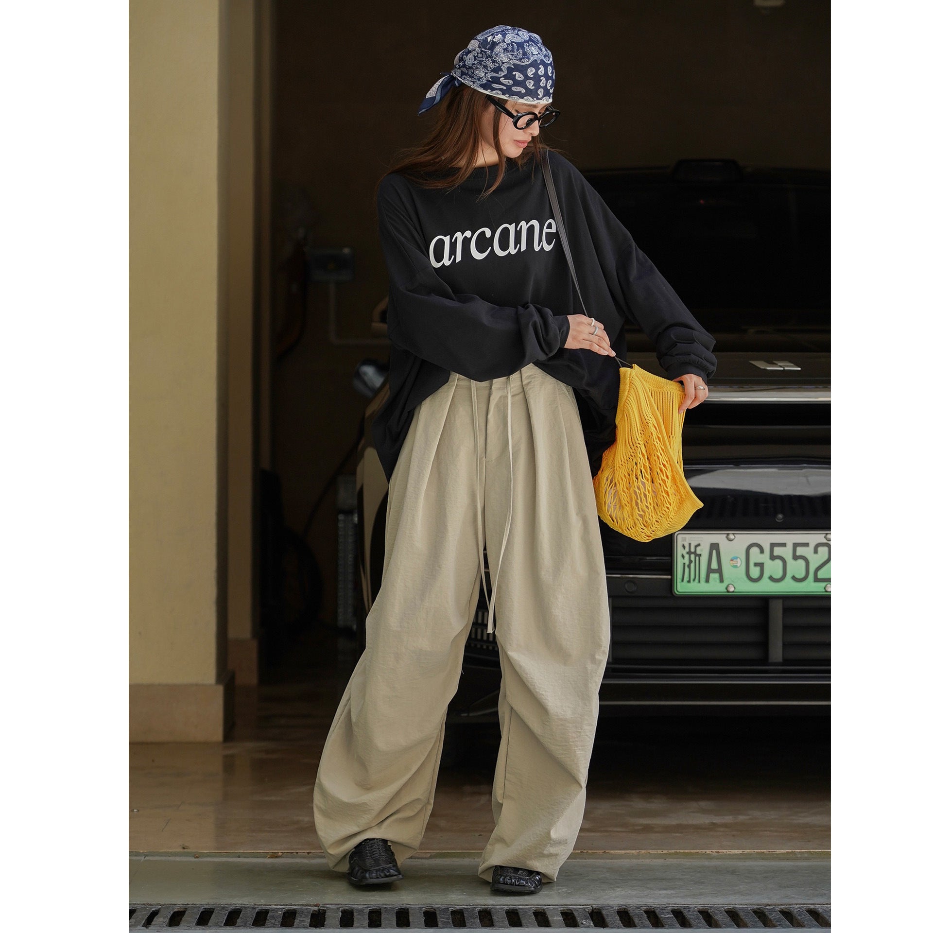 Women's Voluminous Palazzo Baggy Pants with Drawstring Waist and Draped Pleats Chichicherry
