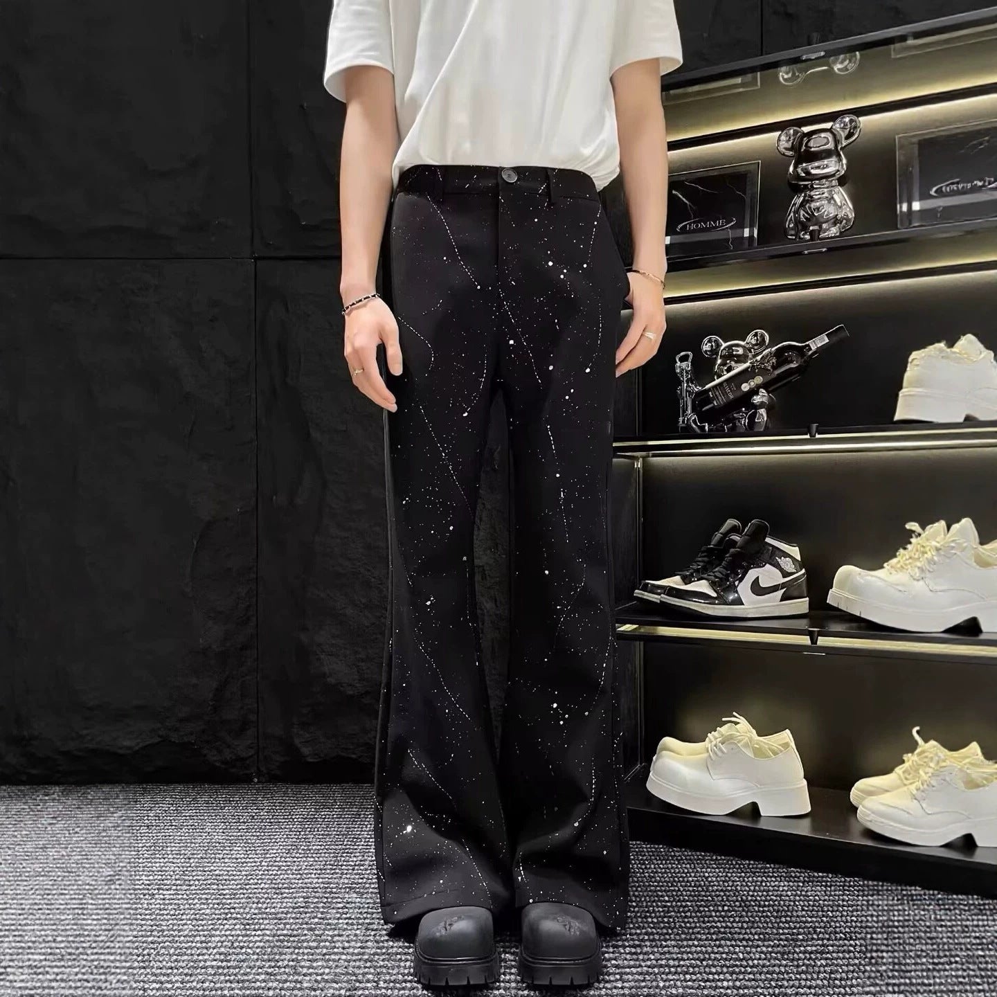 Men's Wide-Cut Jeans with Abstract Pattern Chichicherry