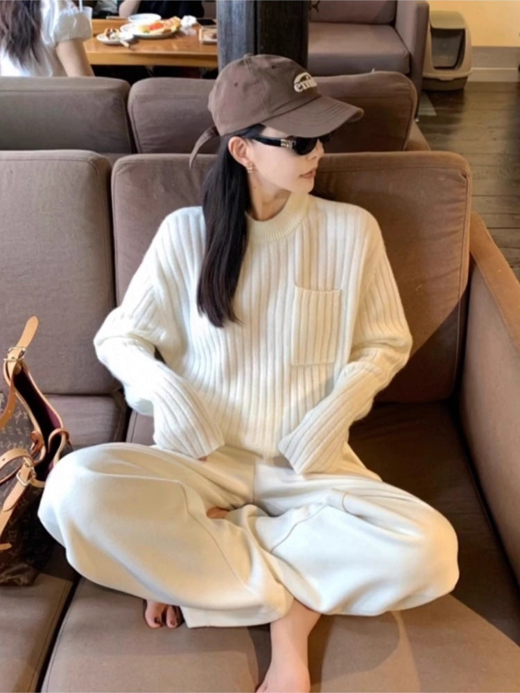 Women's Oversized Ribbed Knit Sweater with Chest Pocket and Mock Neck Chichicherry