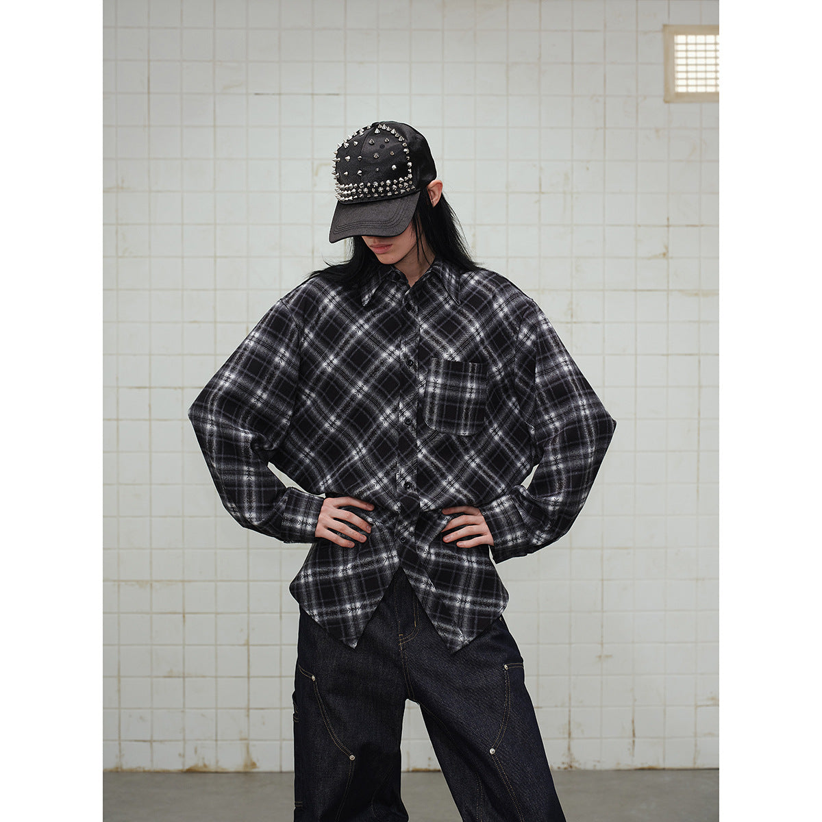 Unisex Checked Oversize Flannel Shirt Jacket in Layering Look with Rounded Hem and Chest Pocket Chichicherry