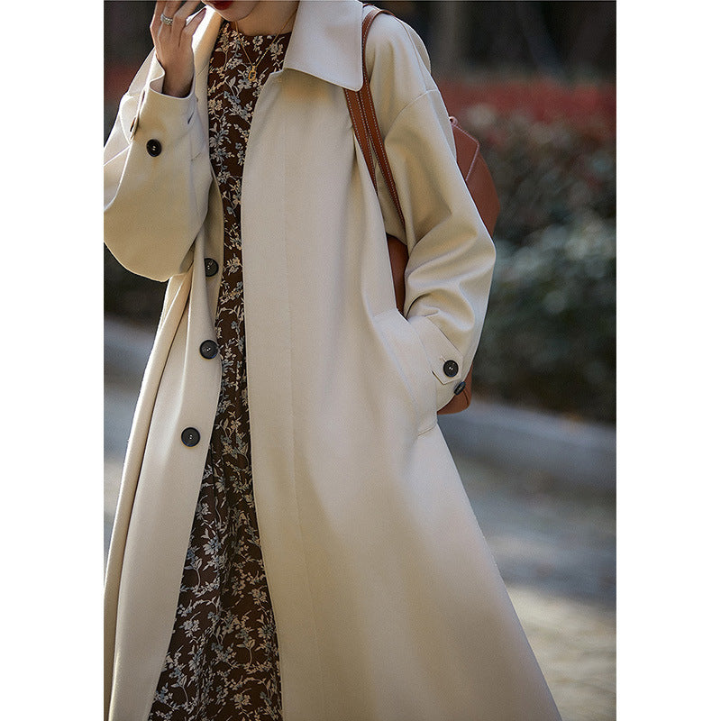 Women's Elegantly Cut Trench Coat Chichicherry