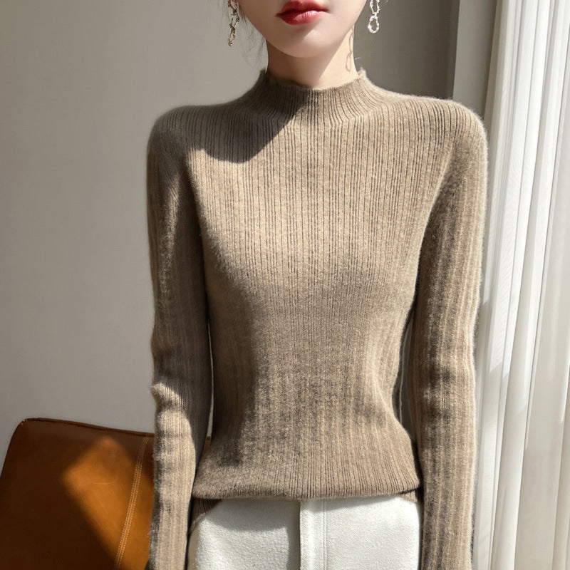 Women's slim-fit fine knit pullover with a short standing collar and fine rib structure Chichicherry