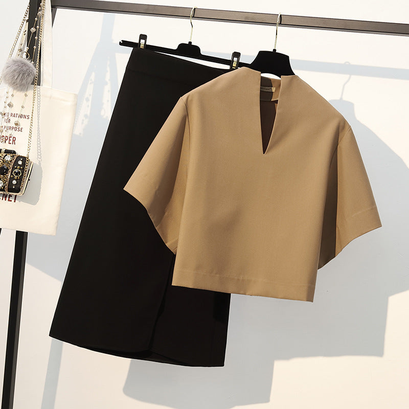 Ladies Elegant Blouse with V-Neck and Loose Fit Chichicherry