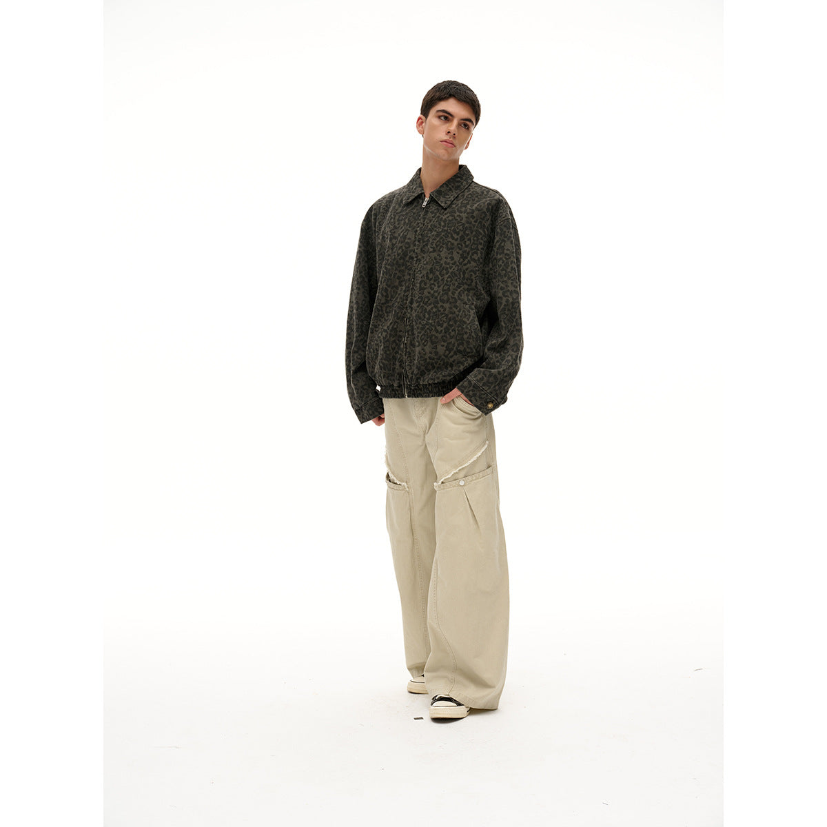 Unisex Lightly quilted Boxy jacket in denim look with tonal leopard print and elastic hem Chichicherry