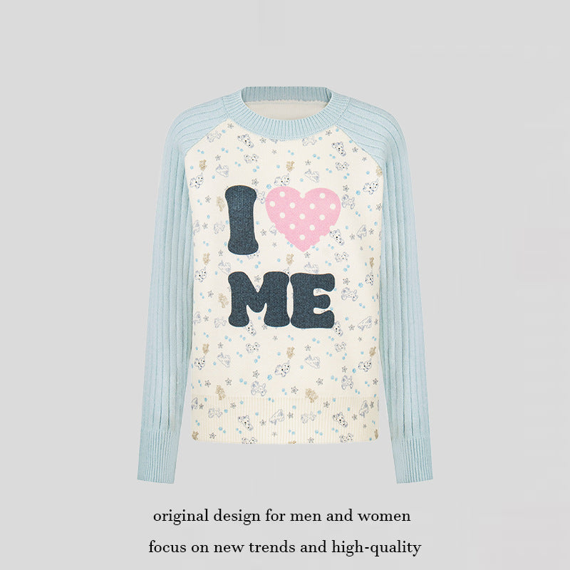 Women's fine knit pullover with appliqué statement, ribbed raglan sleeves and mini print Chichicherry