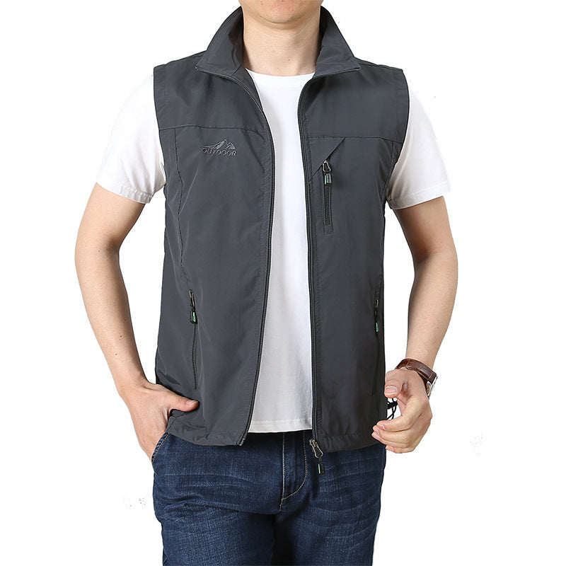 Men's lightweight technical utility vest with zippered chest pocket and wind-resistant shell Chichicherry
