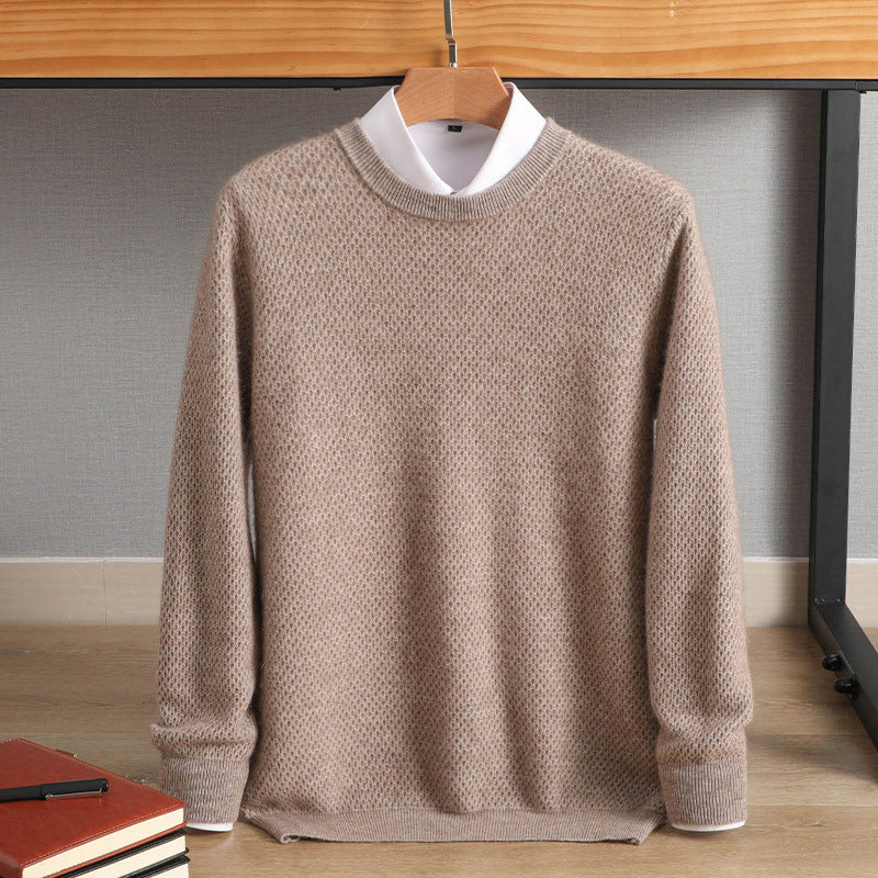 Men's classic round neck sweater made of cashmere-like wool blend with fine texture Chichicherry
