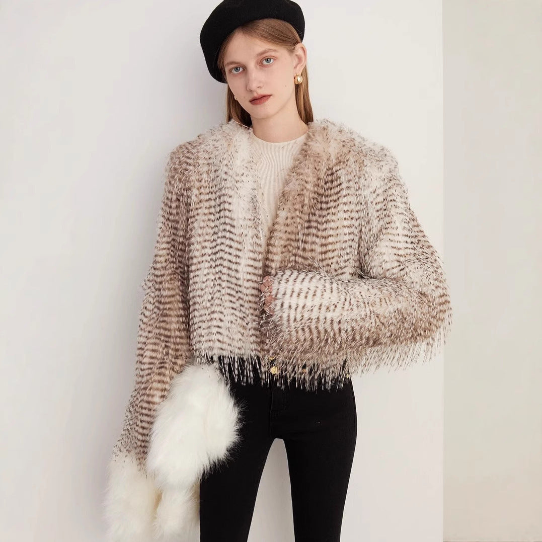 Women's Short Plush Bolero with Striped Feather Look and Boxy Silhouette Chichicherry