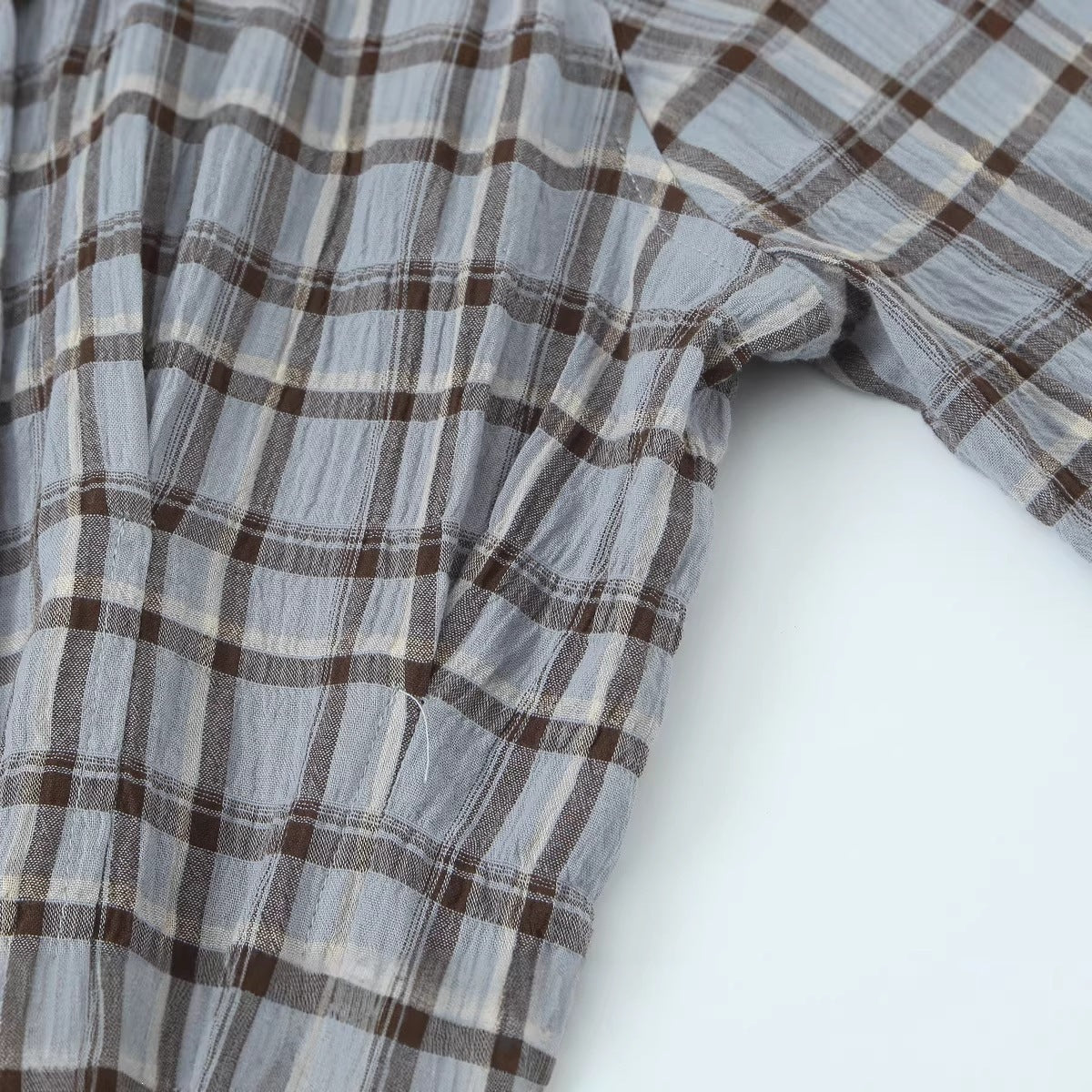 Ladies' maxi dress in shirt blouse style with continuous button placket and tailored pleated section Chichicherry
