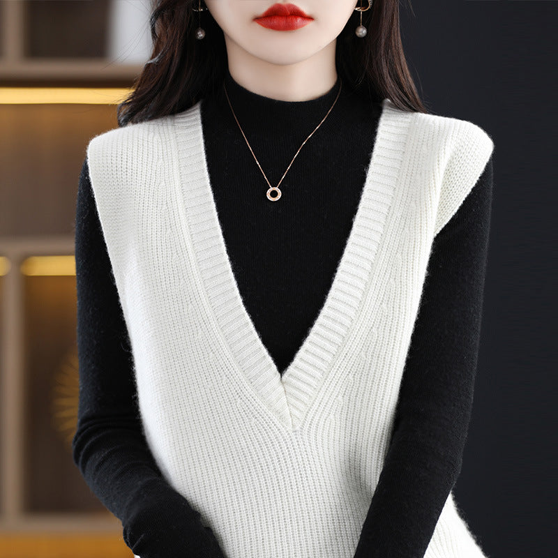 Ladies Knit Long Vest with Deep V-Neck and Fine Rib Structure Chichicherry