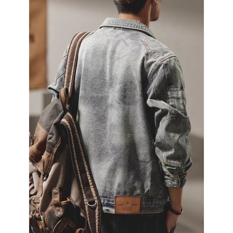 Herren Denim-Jeansjacke im Used-Look mit Hemdkragen, aufgesetzten Brusttaschen und legerer Passform Chichicherry
