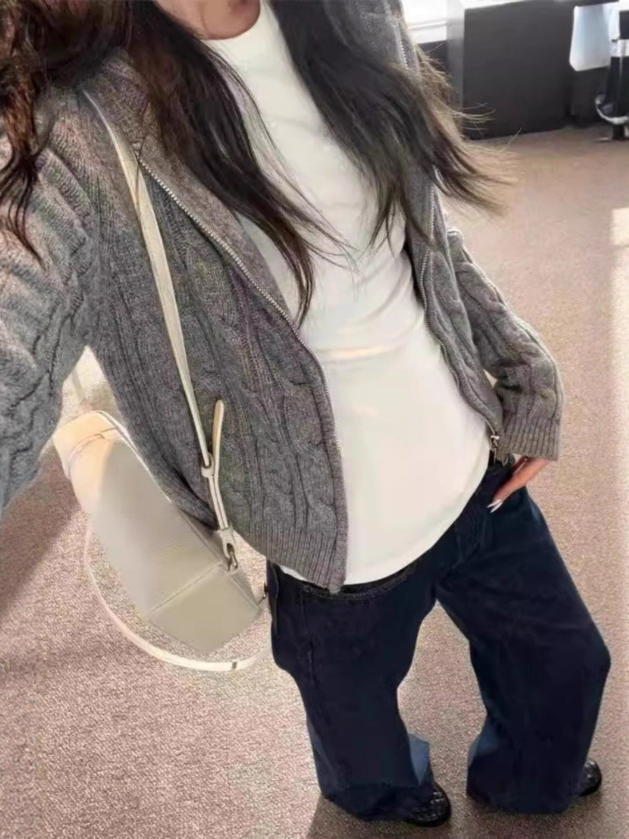 Women's cable-knit cardigan with full zip and tailored fit Chichicherry