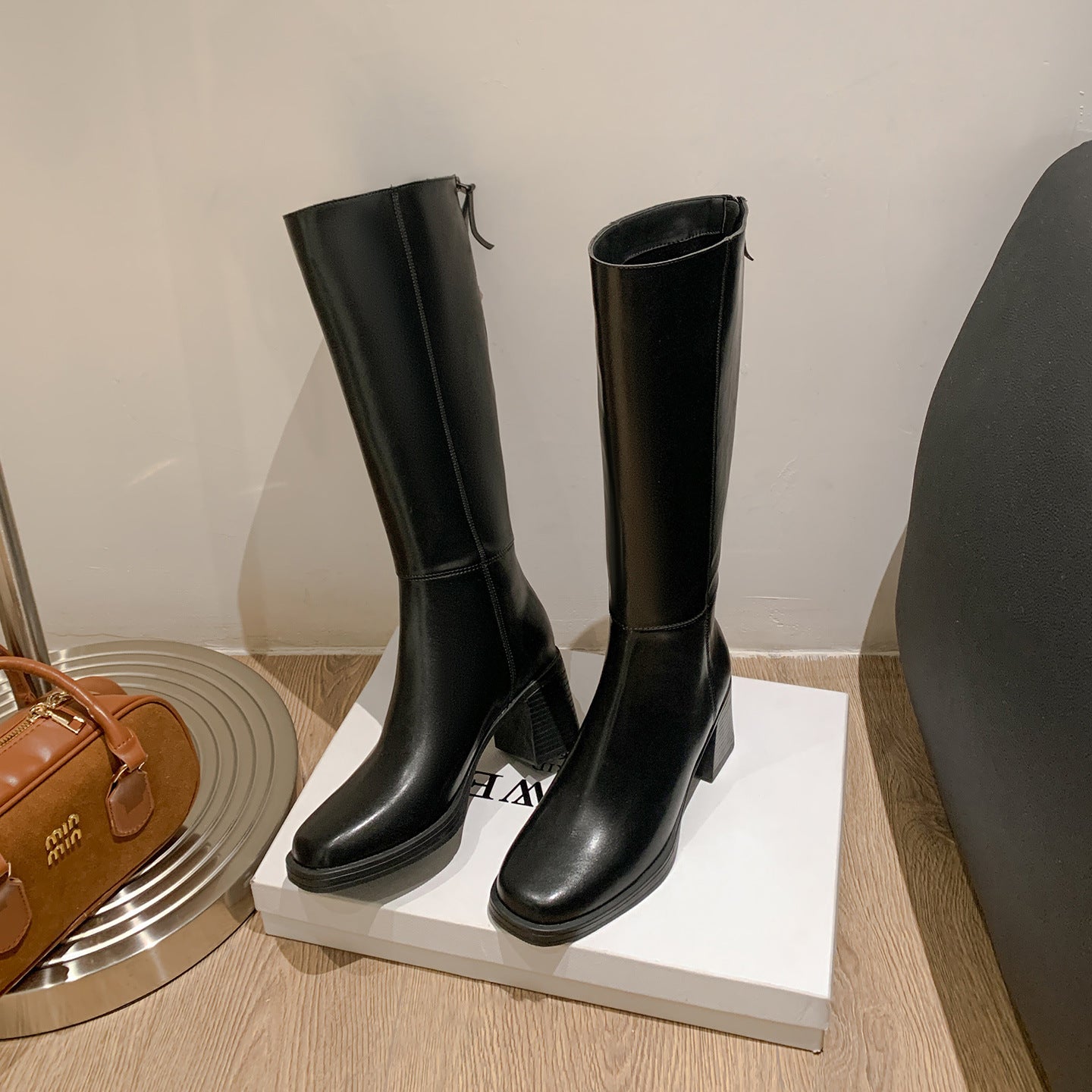 Women's Knee-High Smooth Leather Boots with Sculptural Block Heel and Back Zipper Chichicherry