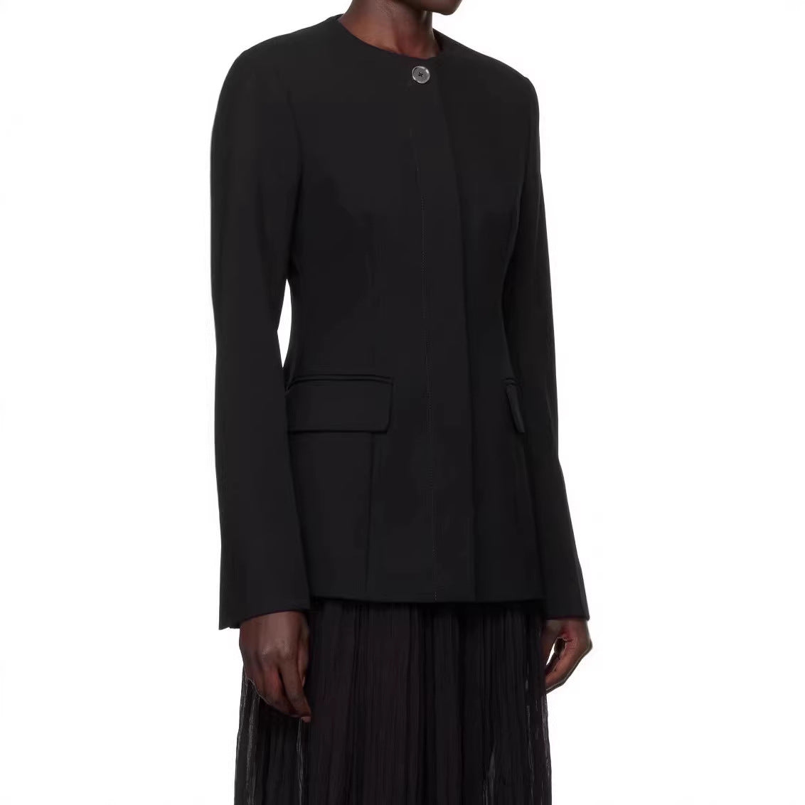 Women's tailored single-breasted blazer with round neck, concealed button placket and flap pockets Chichicherry