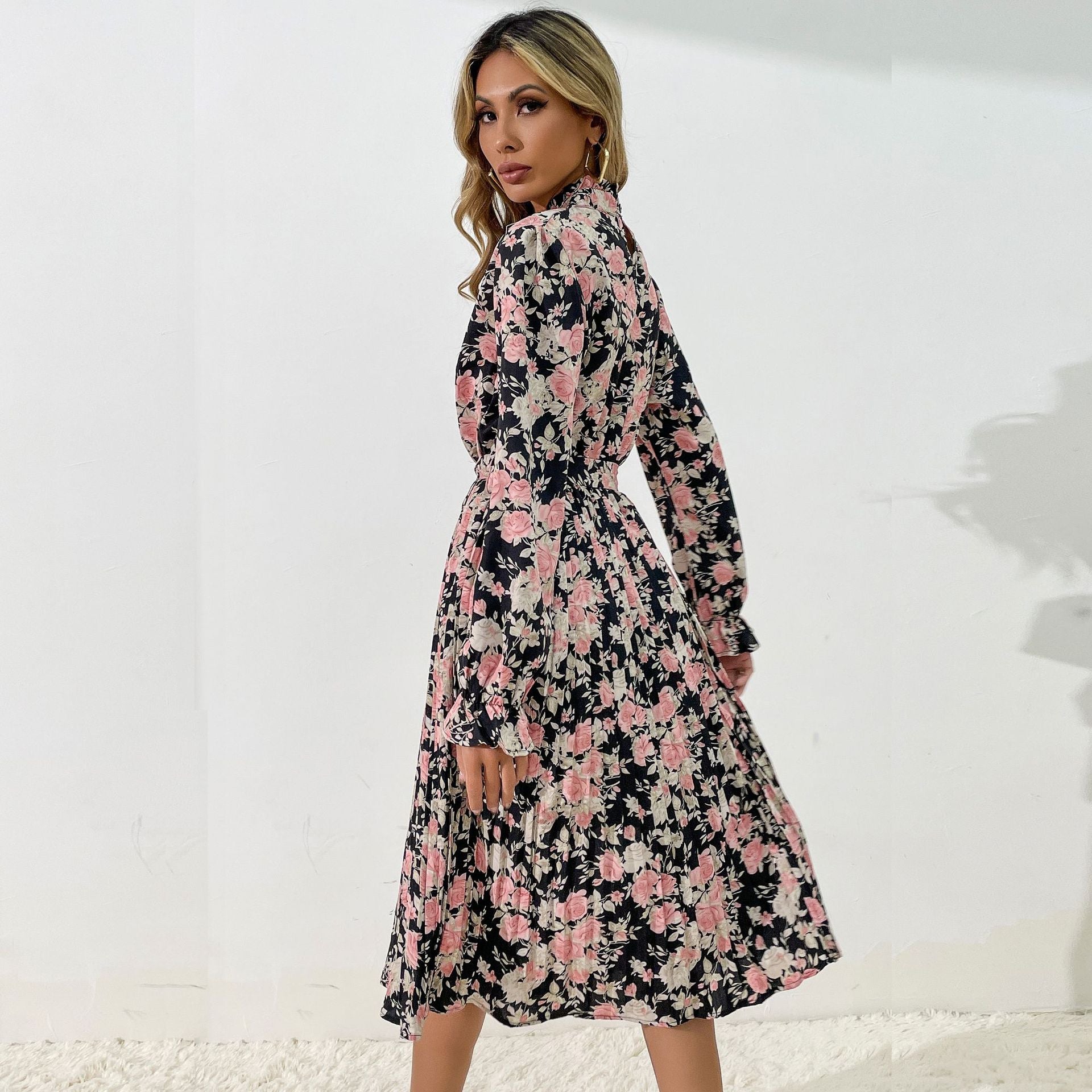Women's midi dress with floral print, pleated skirt, stand collar, and tie belt Chichicherry
