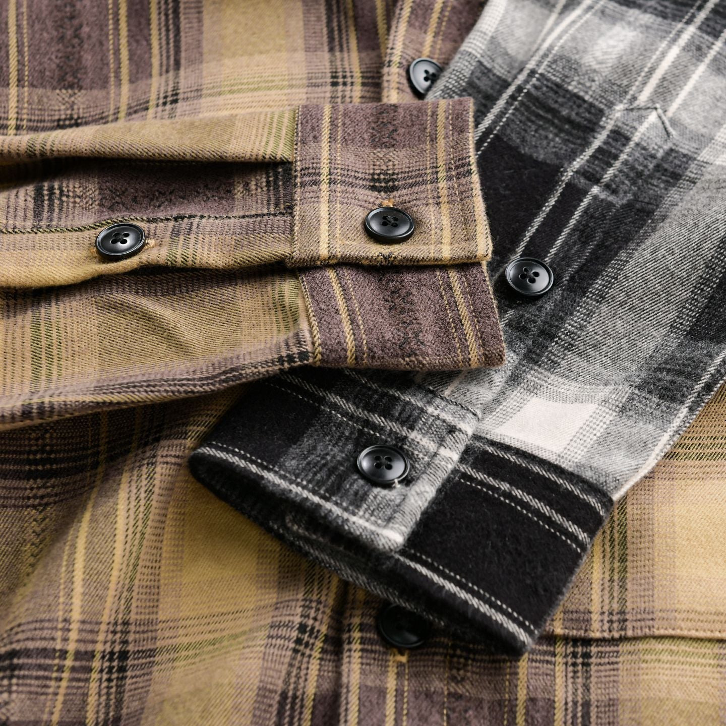 Men's Checked Flannel Shirt Jacket in Overshirt Style with Soft Brushed Surface Chichicherry
