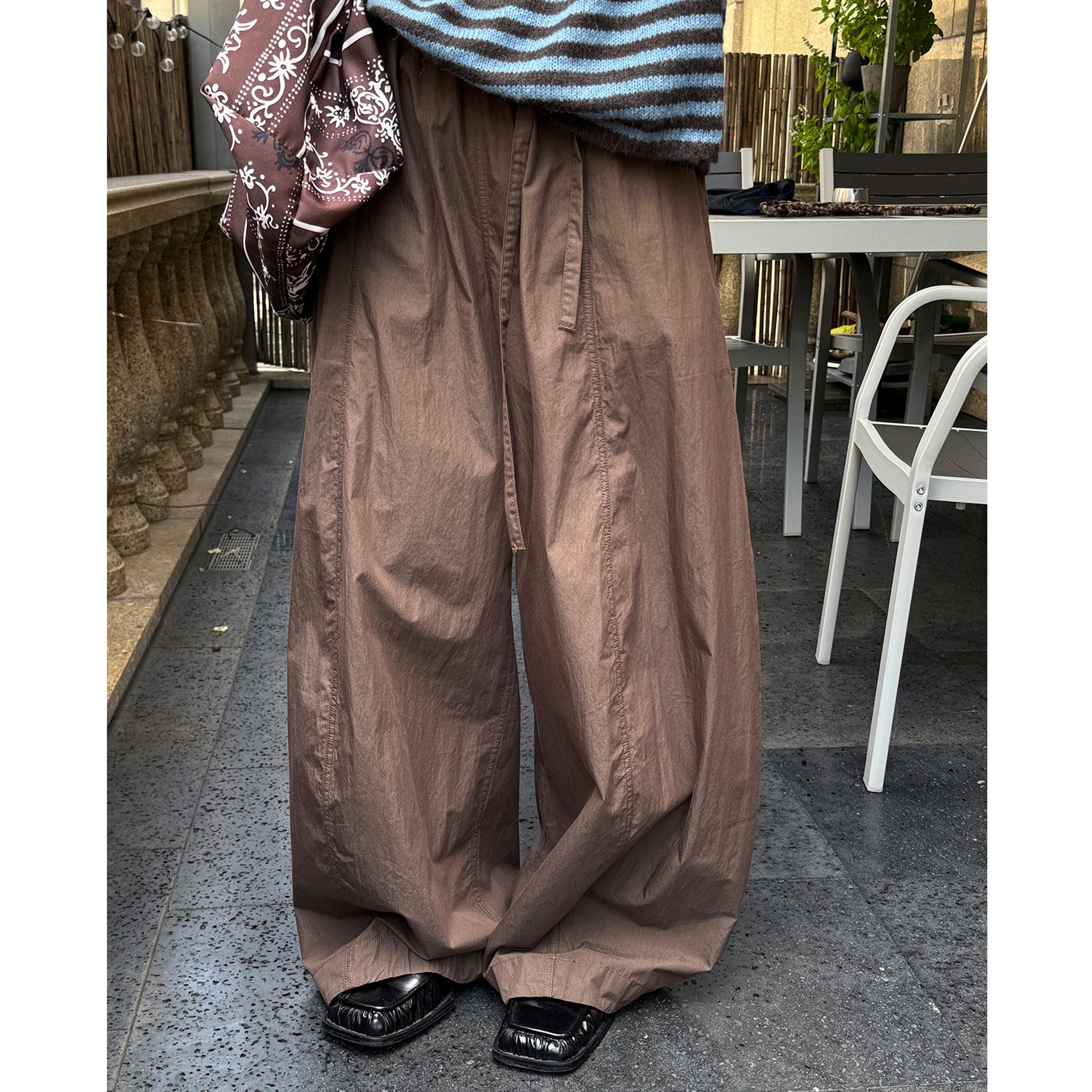 Women's Wide High-Waist Baggy Pants with Drawstring and Division Seams Chichicherry
