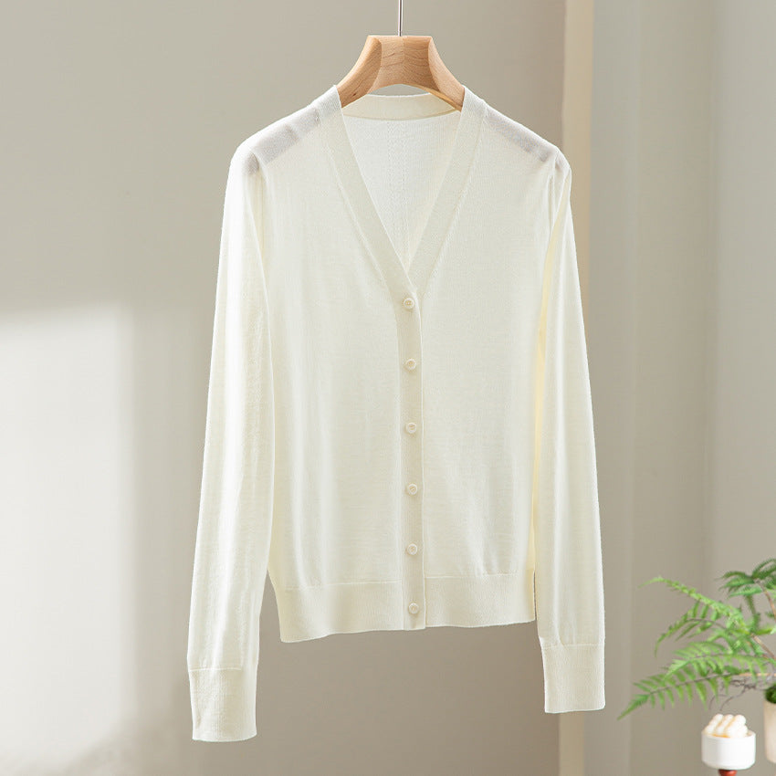 Women's fine-knit cardigan with V-neck, button placket, and ribbed cuffs Chichicherry