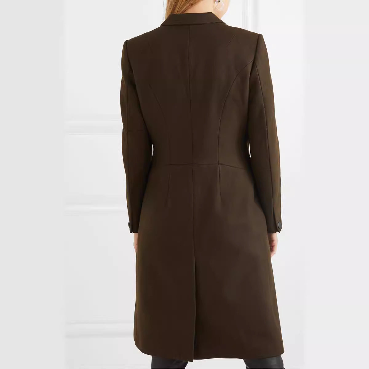 Women's long coat in sleek tailoring with narrow silhouette Chichicherry