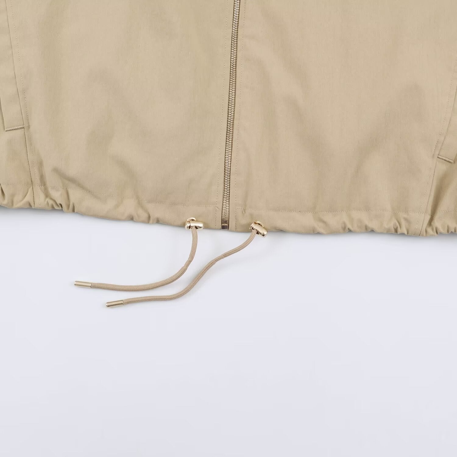 Women's Lightweight Hoodie Jacket in Cropped Oversize Fit with Drawstring Hem and Concealed Zipper Chichicherry
