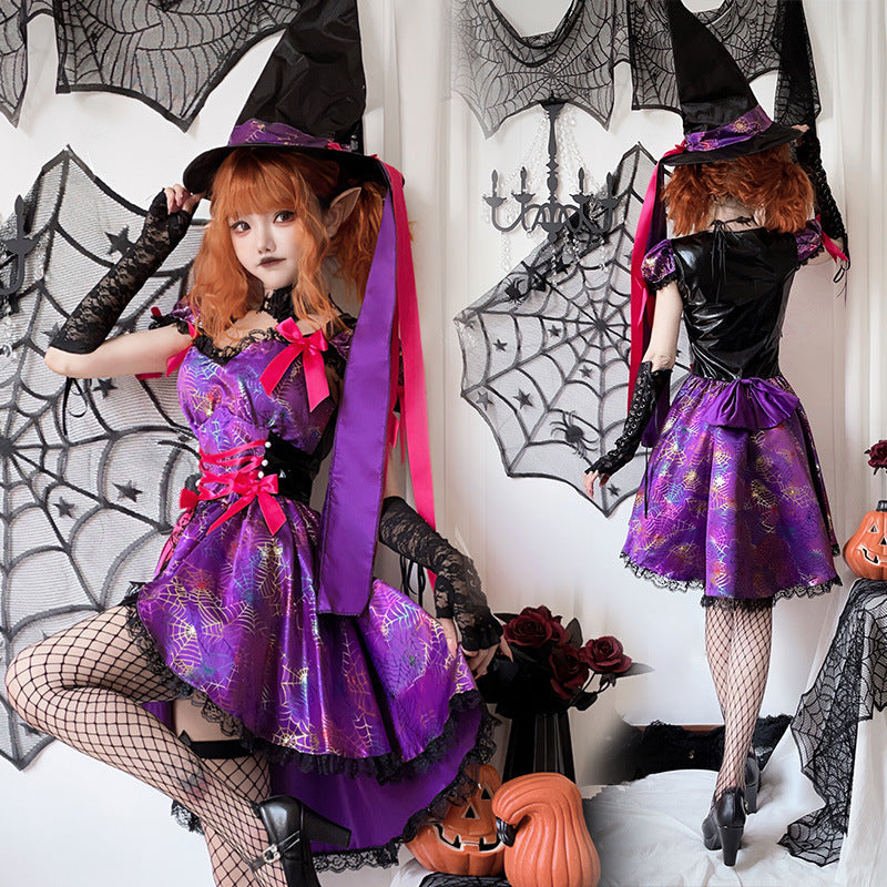 Women's witch costume with lace accents and accessories Chichicherry