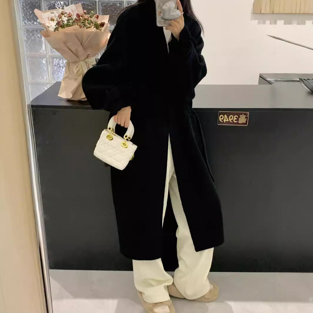 Women's oversized coat with dropped shoulder and long silhouette Chichicherry