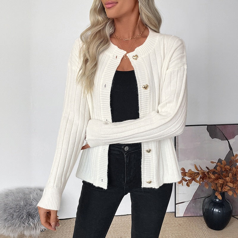 Ladies fine-knit cardigan with ribbed structure and heart-shaped decorative buttons Chichicherry