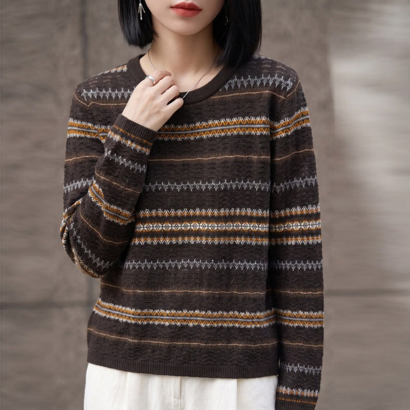 Women Light Fair-Isle Fine Knit Sweater with Round Neck and Fine Stripe Structure Chichicherry