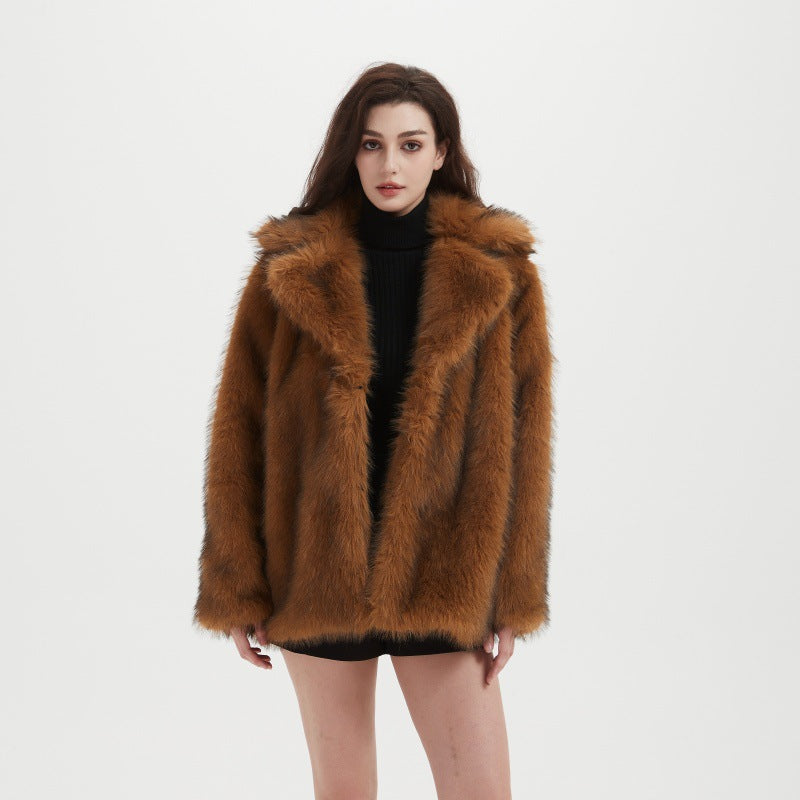 Ladies Boxy Short Coat made of dense long-fiber synthetic fur with open front Chichicherry