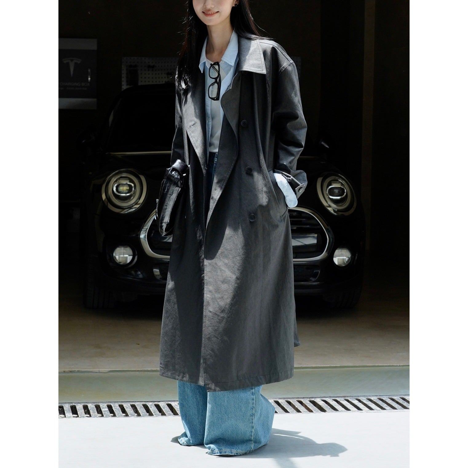 Women’s Long Oversize Trench Coat made of Cotton Blend with Lapel Collar and Waist Belt Chichicherry