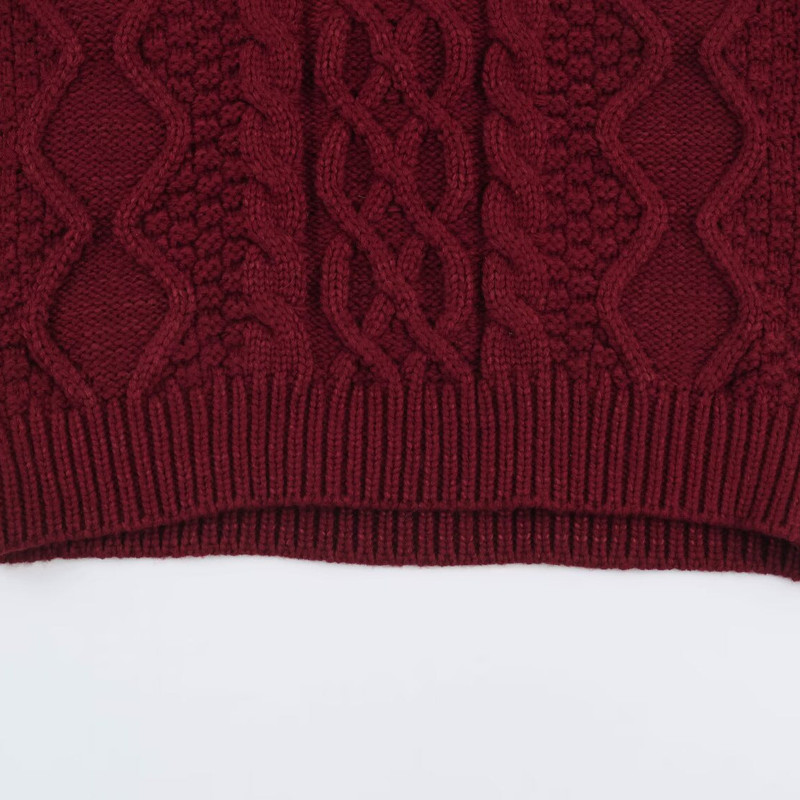 Women's chunky braided knit sweater with round neck and texture mix Chichicherry