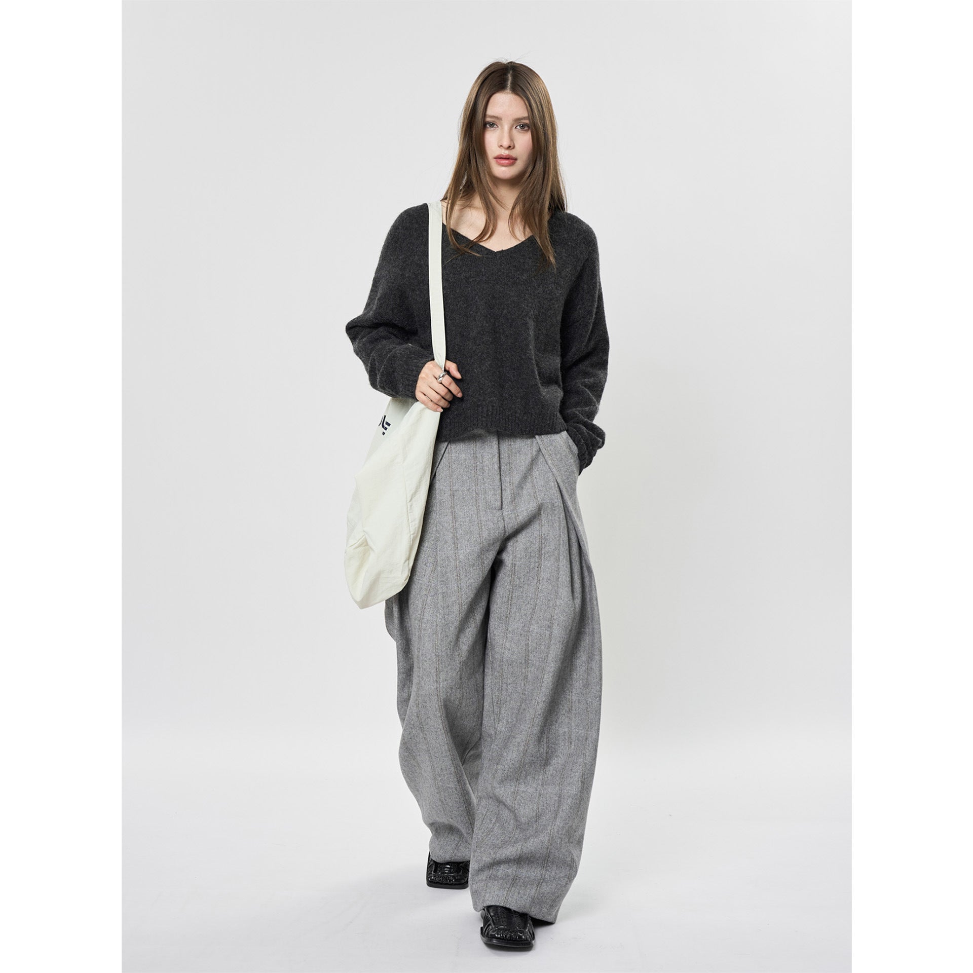 Women Soft V-Neck Fine Knit Sweater with Relaxed Fit Chichicherry