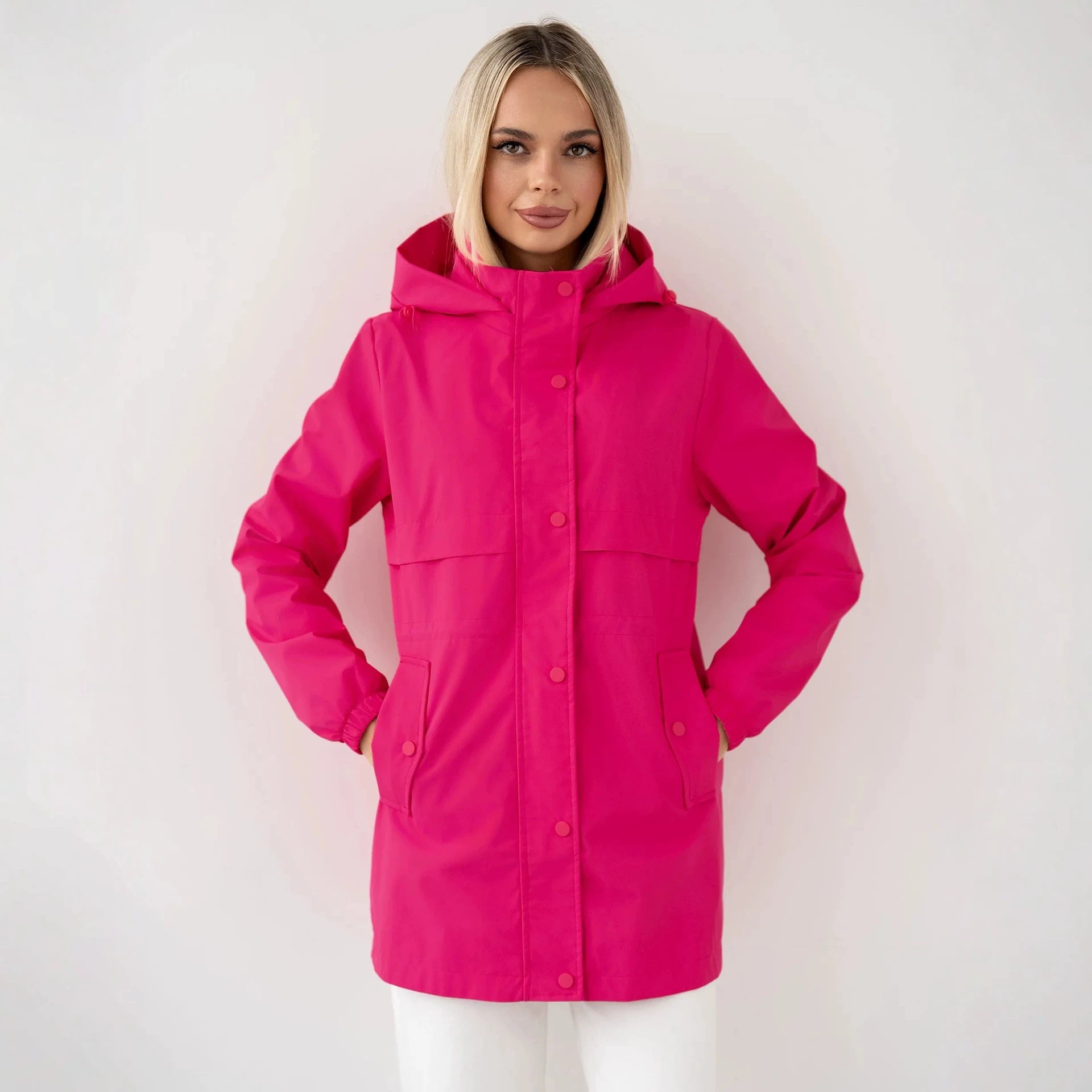 Women's water-repellent hooded parka with drawstring waist and patch pockets Chichicherry