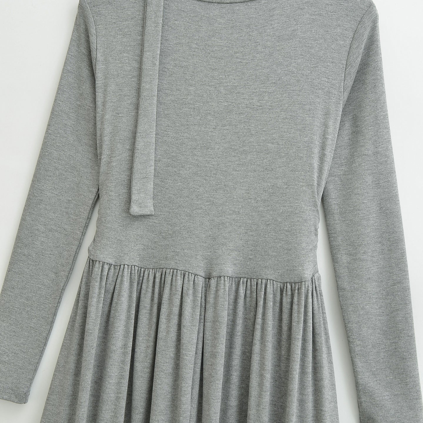 Women's midi dress with gathering, V neck and tailored pleated skirt Chichicherry