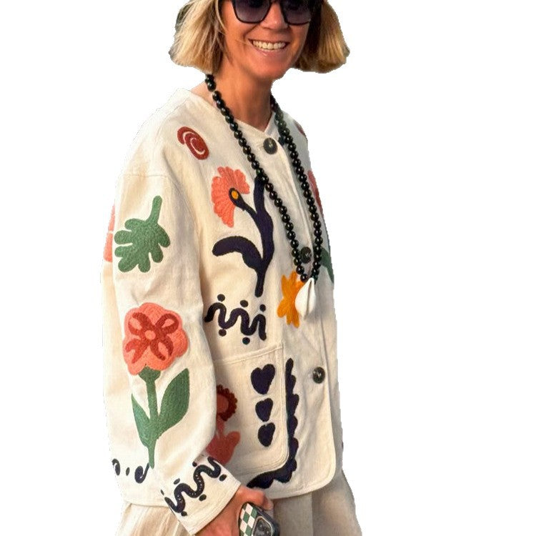 Women's embroidered boxy jacket with floral application and patch pockets Chichicherry