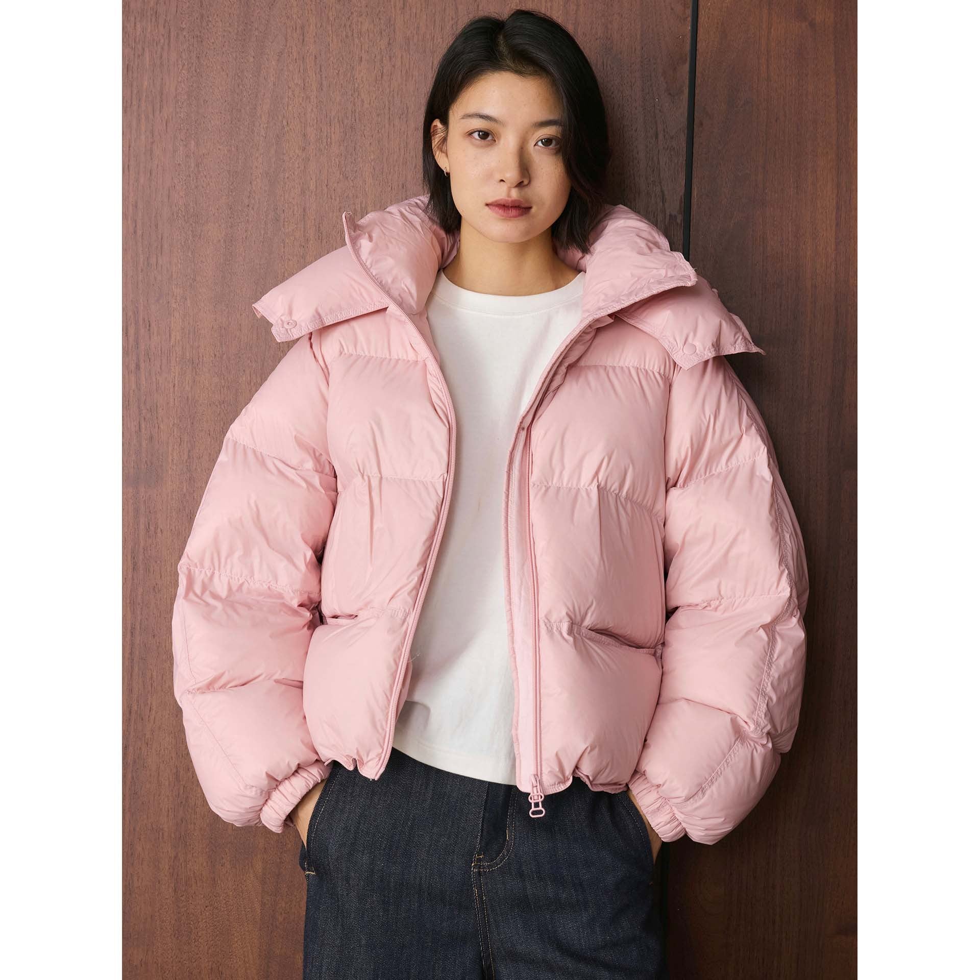 Women's short-cut volume padded jacket with XXL hood and drawstring Chichicherry