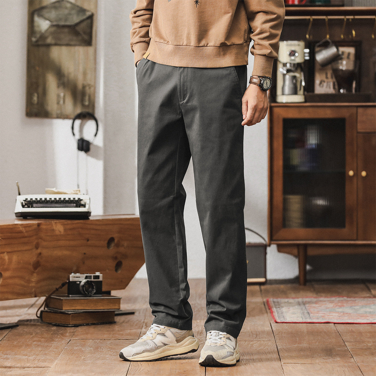 Men's tapered cotton chino pants with elastic waistband and classic side pockets Chichicherry