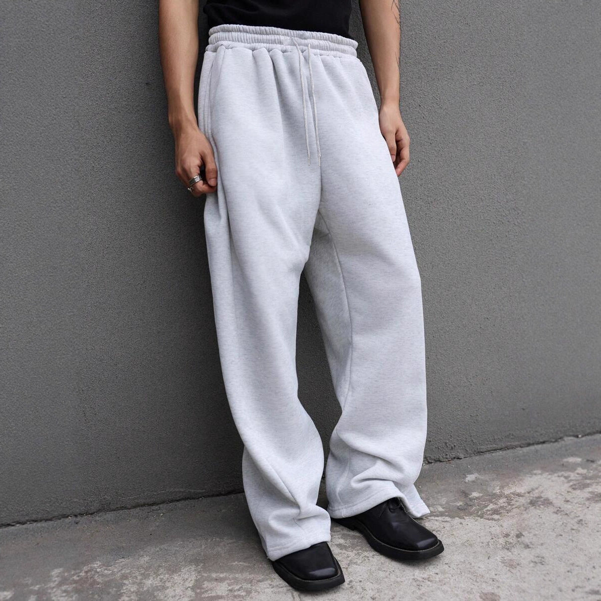 Men's Wide Oversize Sweatpants with Drawstring Waist, Fleece Lining & Side Pockets Chichicherry