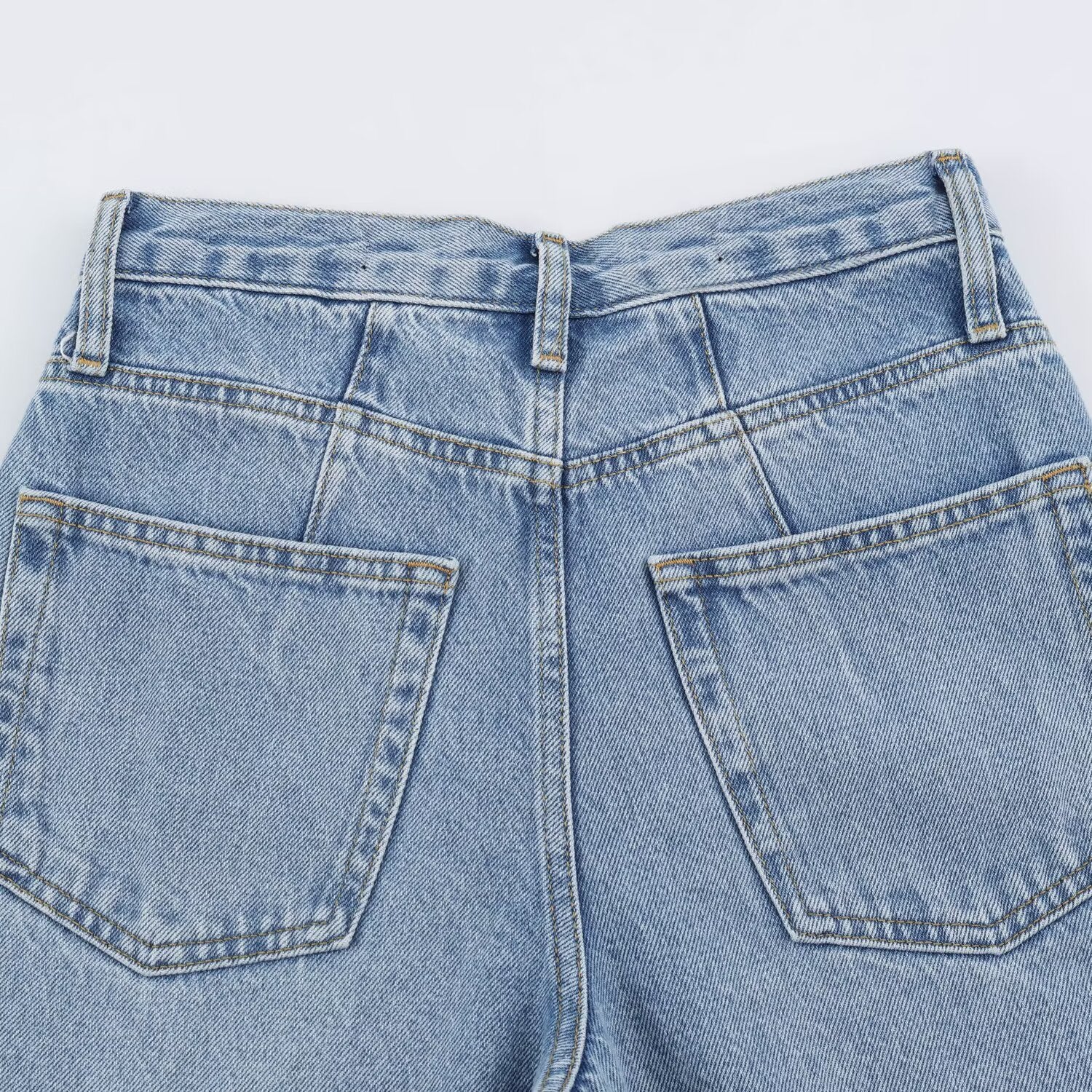 Women High-Waisted Relaxed Jeans with Tapered Leg Chichicherry