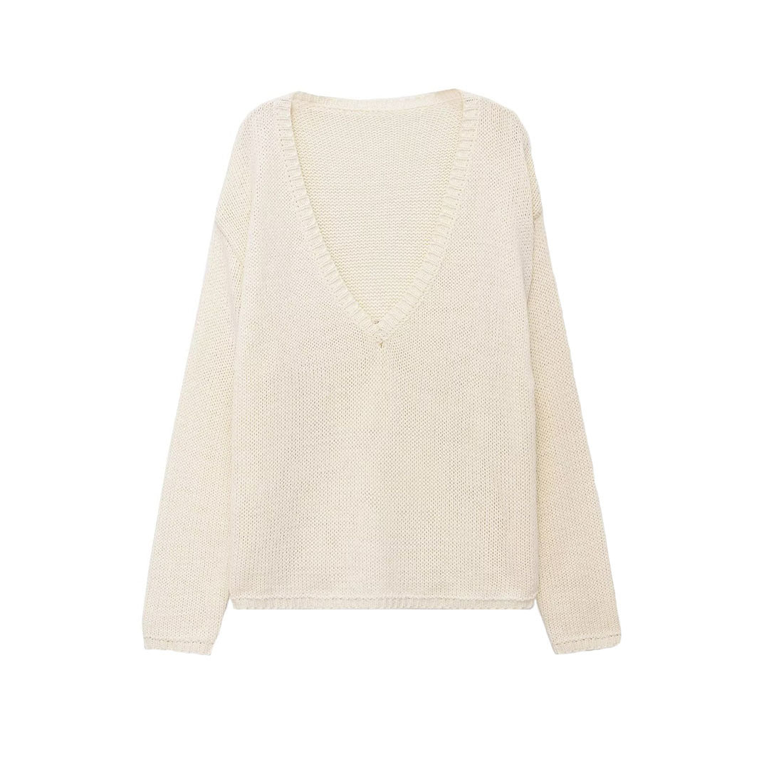 Women's chunky knit sweater with deep V-neck and oversized cut Chichicherry